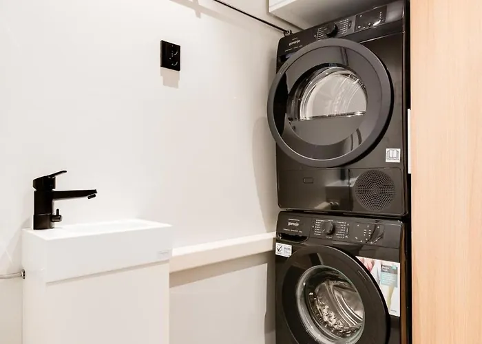 Cranberry C 32 Visit *